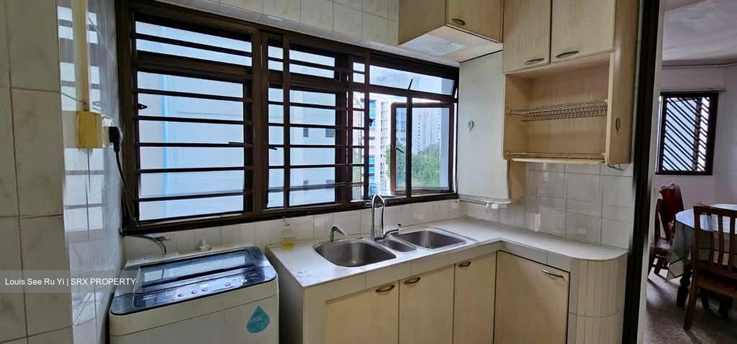 Blk 203 Jurong East View (Jurong East), HDB 5 Rooms #557528861